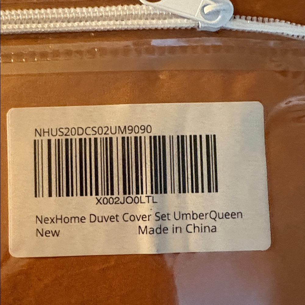 NEXHOME  Queen Size Duvet Cover with Buttons Closure-Rust NWOT never opened - Picture 4 of 5